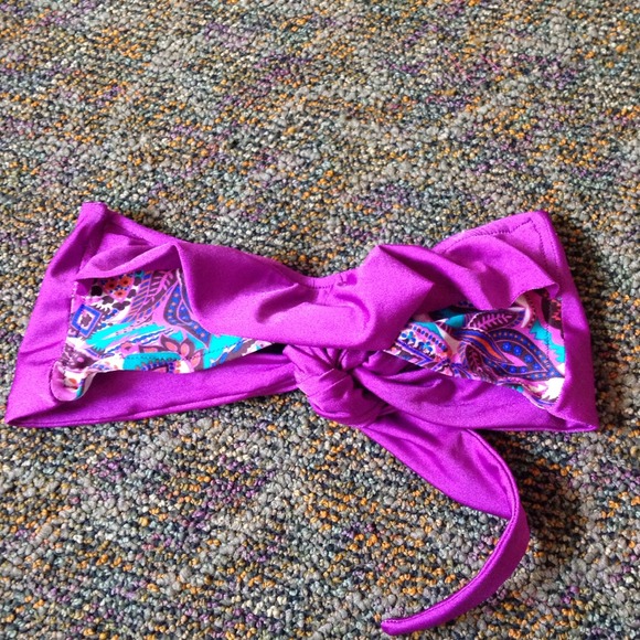 Loli'i Swimwear bikini top size small