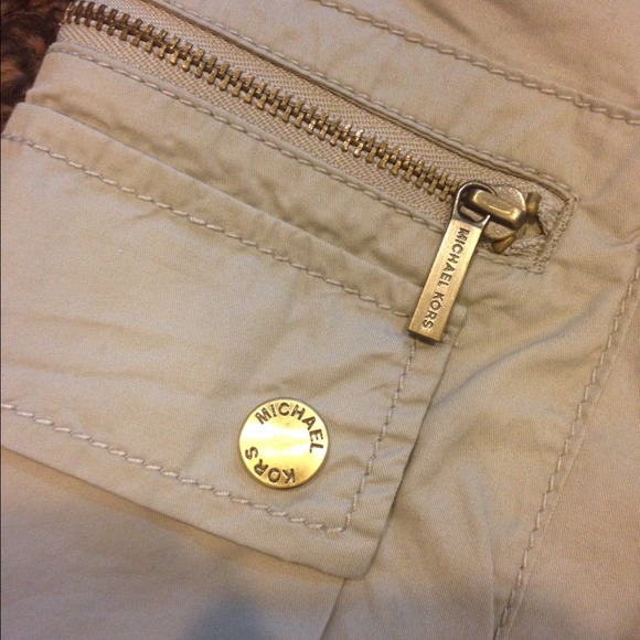 Sold - Picture 3 of 4