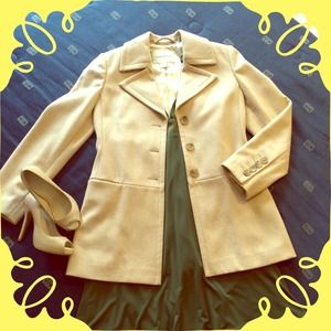 Banana Republic Petite Wool Coat💕