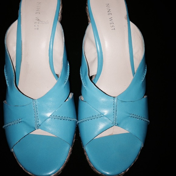 Nine West wedge sandals - Picture 2 of 3