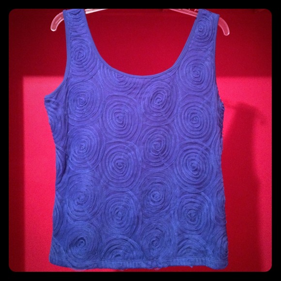 Blue rose tank