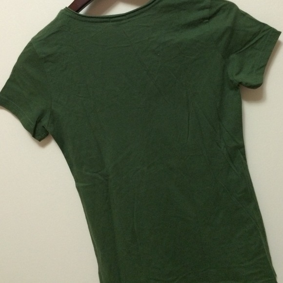 ⭐️TOPS⭐️ - Picture 3 of 4