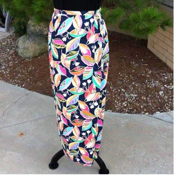 Vibrant Hi-Waisted Vintage Talbots Wrap Skirt