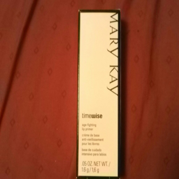 Mary kay timewise age fighting lip primer NEW!