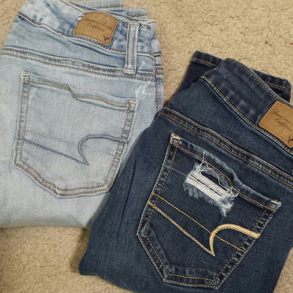 2 AE Ripped Jeans
