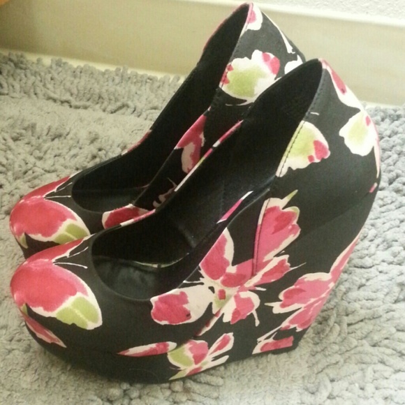 Wedges only worn a few times