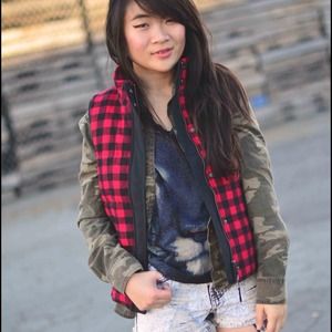 New destroyed denim shorts Aztec print pockets