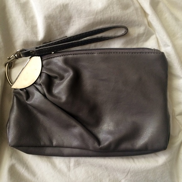 Gray hipster clutch