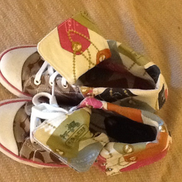 Coach Bonney Sneakers-Not available in stores!! - Picture 2 of 4