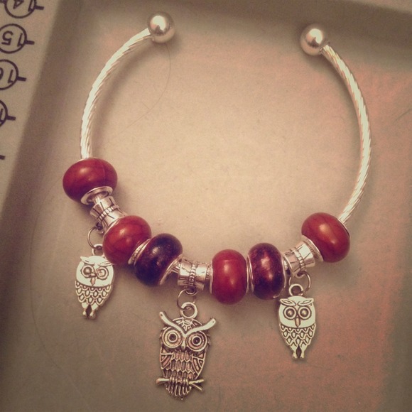 Owl bangle