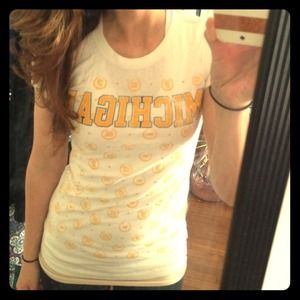 VS University of Michigan Tee