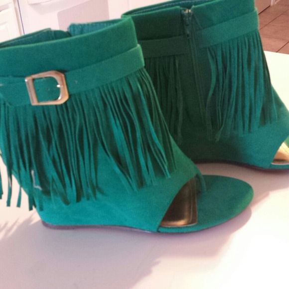 Wedge sandals