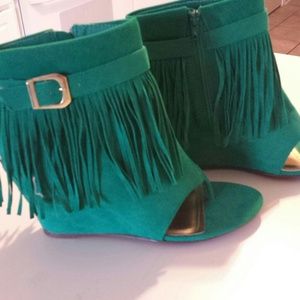 Wedge sandals