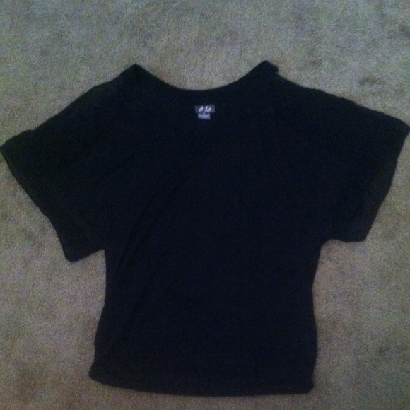Black shoulder pop dress shirt