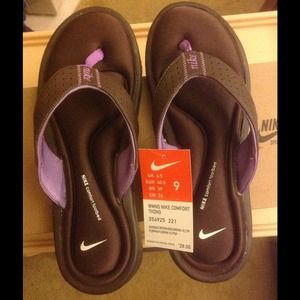 Nike Flip Flops