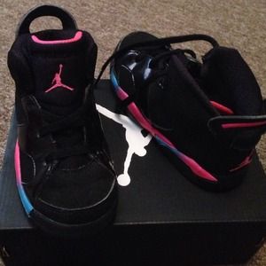 Jordan's blk pink n blue