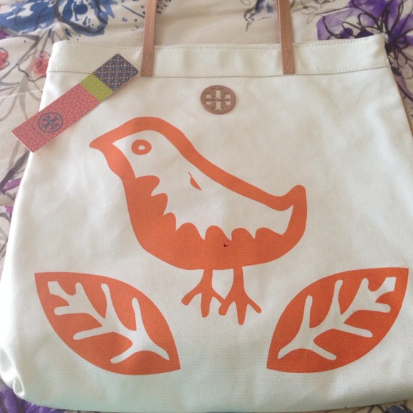Tory Burch Handbags - Tory Burch Lorenzo Bird Tote