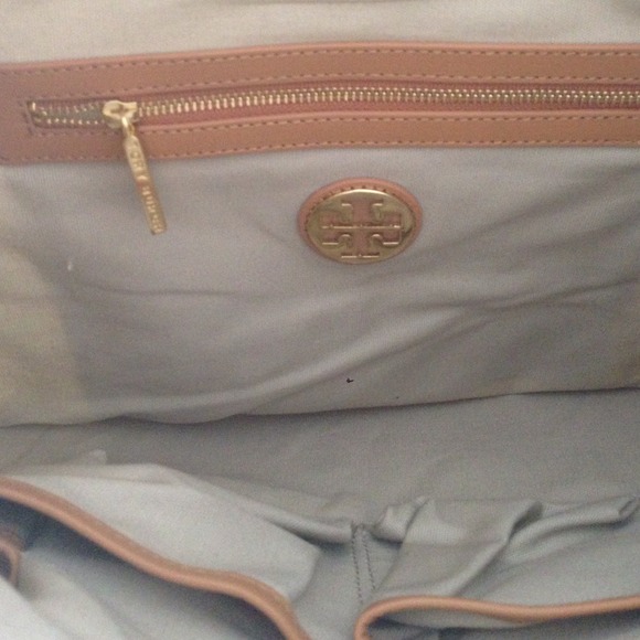 Tory Burch Lorenzo Bird Tote - Picture 3 of 4
