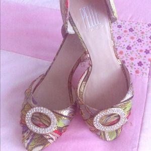 Pelle moda peep toe shoes size 6