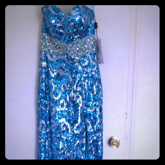 New prom dresses