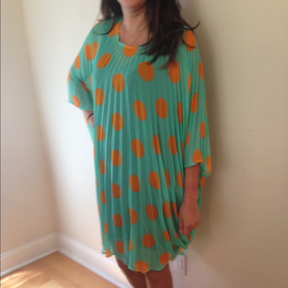 Cover up dress - Picture 2 of 2