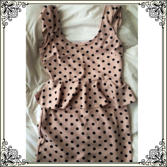 Dresses & Skirts - PEACH POLKA-DOT PREPLUM MINI