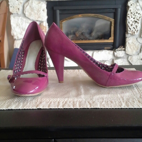 Fioni Mary Jane pumps.