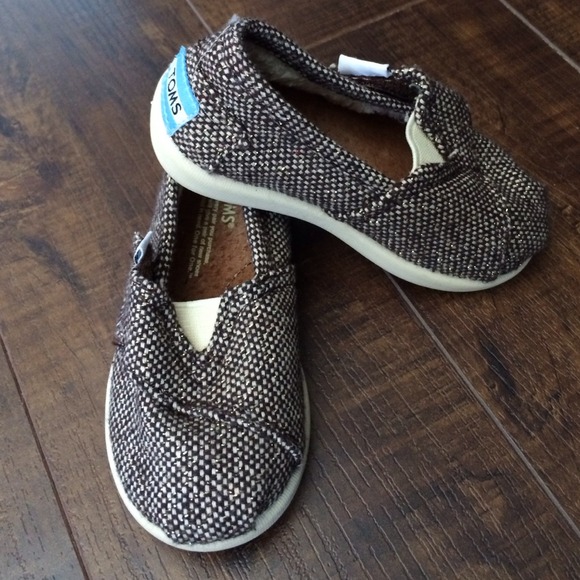 RESERVED Tiny TOMSK - gold flecks and polka dots
