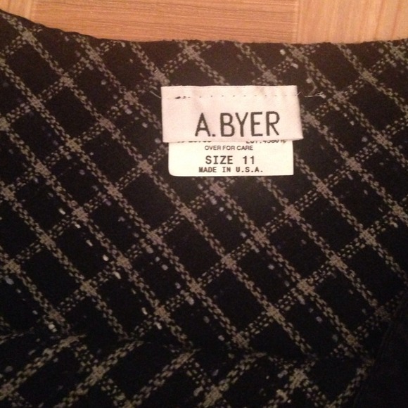 Super cute skirt! - Picture 4 of 4