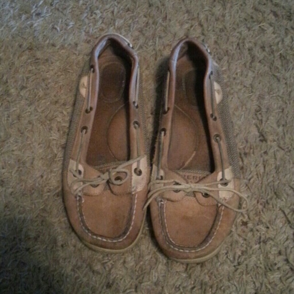 Tan sperrys
