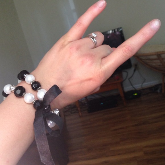 Sold - Picture 3 of 3