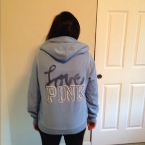 Pink VS blue hoodie 😊 in good condition