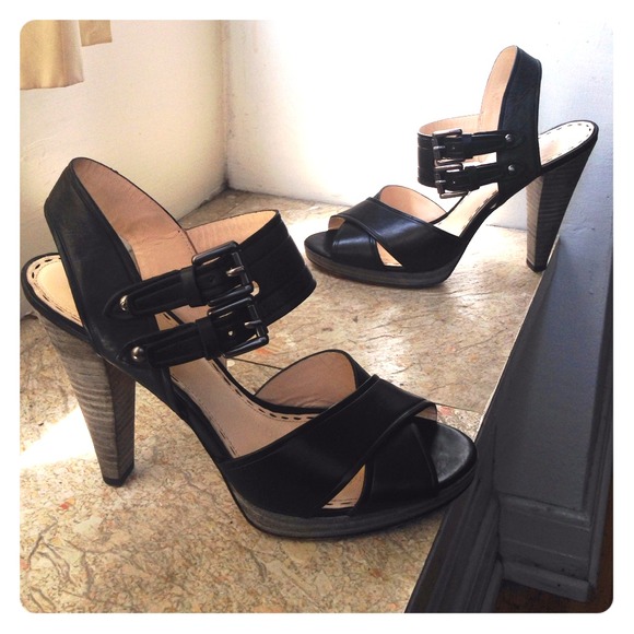 Coach Shoes - Gorgeous excellent condition Coach Heels