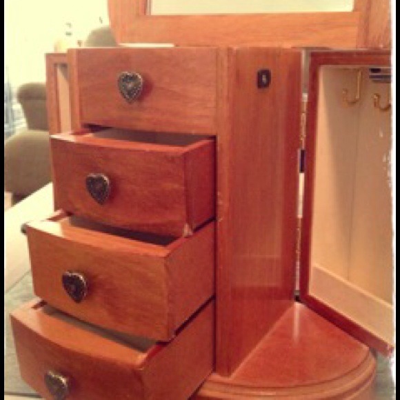 ~~HOLD~~Jewelry box~~HOLD~~