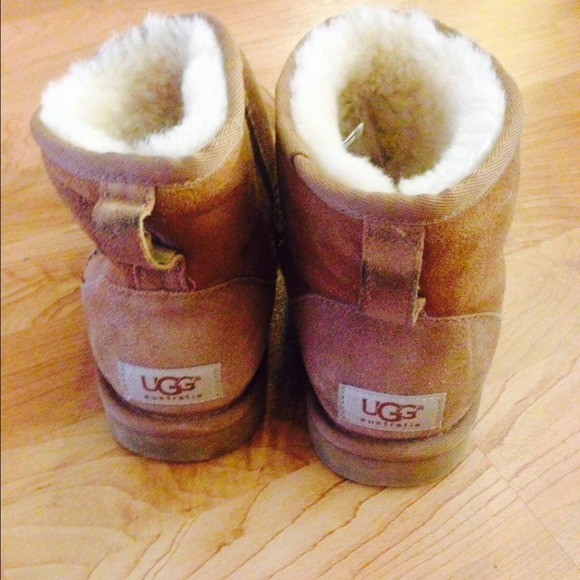 Uggs! - Picture 2 of 3