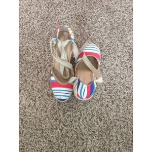 Nine wear taindow wedges
