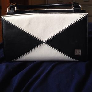 Classic black Miche purse