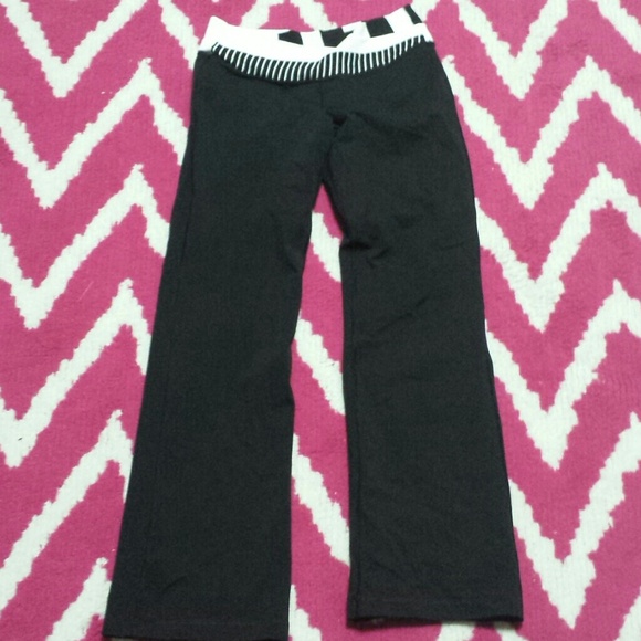 Lululemon yoga pants