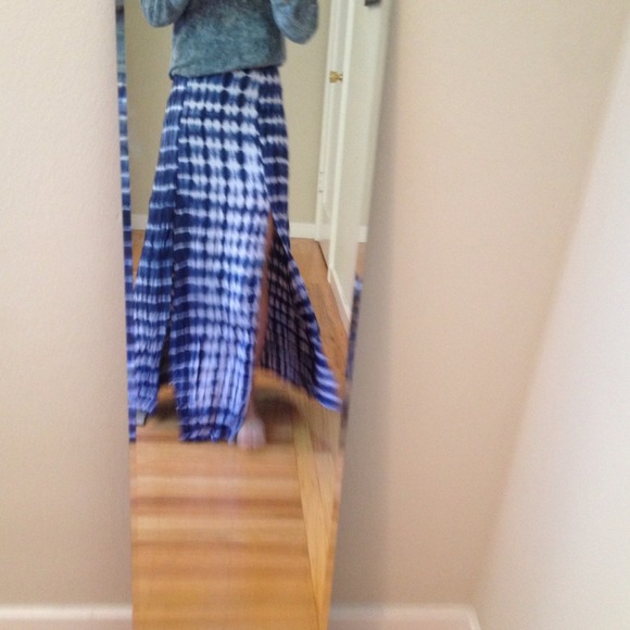 ❌Sold❌Nastygal NWT tie dye maxi skirt S - Picture 2 of 4