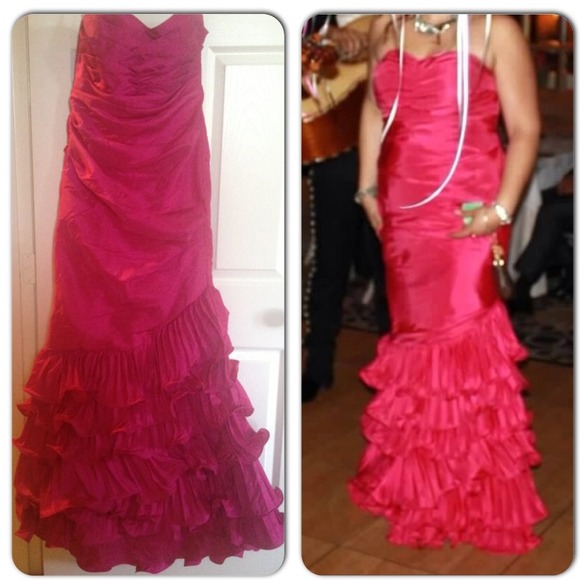 💥 Reduced 💥 Selling Fushia/Hot Pink Long Dress