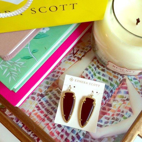 Kendra Scott Jewelry - NIB//Black Skylar earrings//Kendra Scott