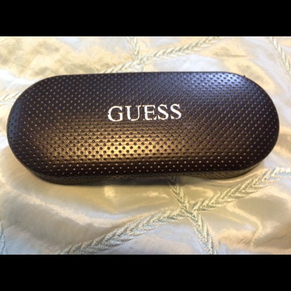 Guess Glasses Case