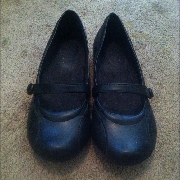 Black MaryJanes's. Very comfy, "slip-grip" shoes.