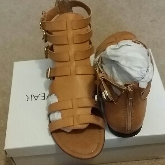 Gladiator style sandals - Picture 4 of 4