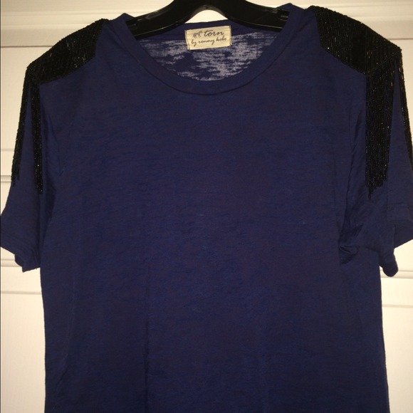 Blue tassel shoulder tee - Picture 1 of 2