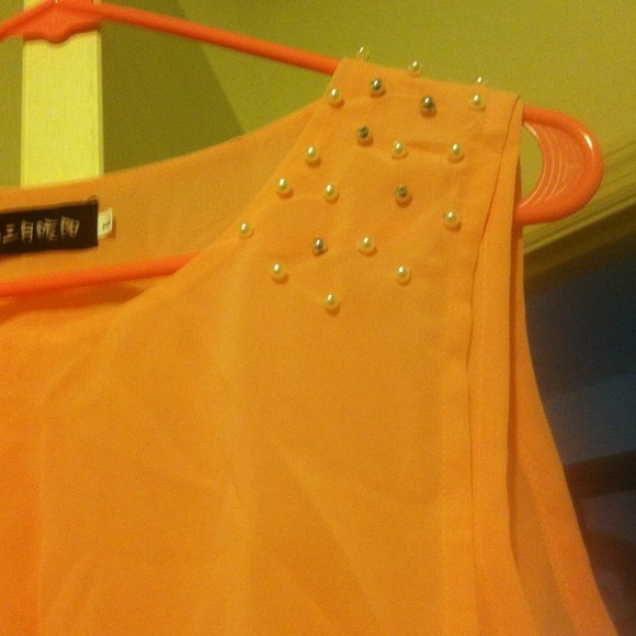 Beautiful dress - Picture 4 of 4