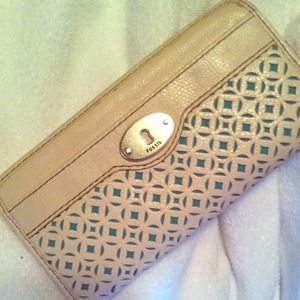 Fossil wallet
