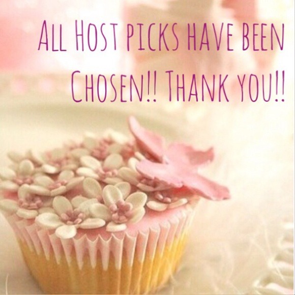 🌸MY FIRST PARTY!! WEEKEND WEAR🌸 - Picture 3 of 4