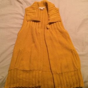 Mustard sweater pull over