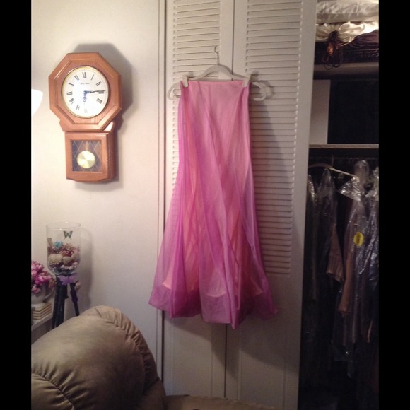 Beautiful for PROM, 2018 "HOST PICK" 07/24/016 - Picture 3 of 5